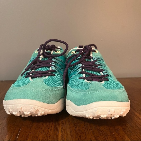 Hi-Tec Apollo Aqua Marine/Wine color. Women’s size 8.5. Like new - Picture 6 of 15